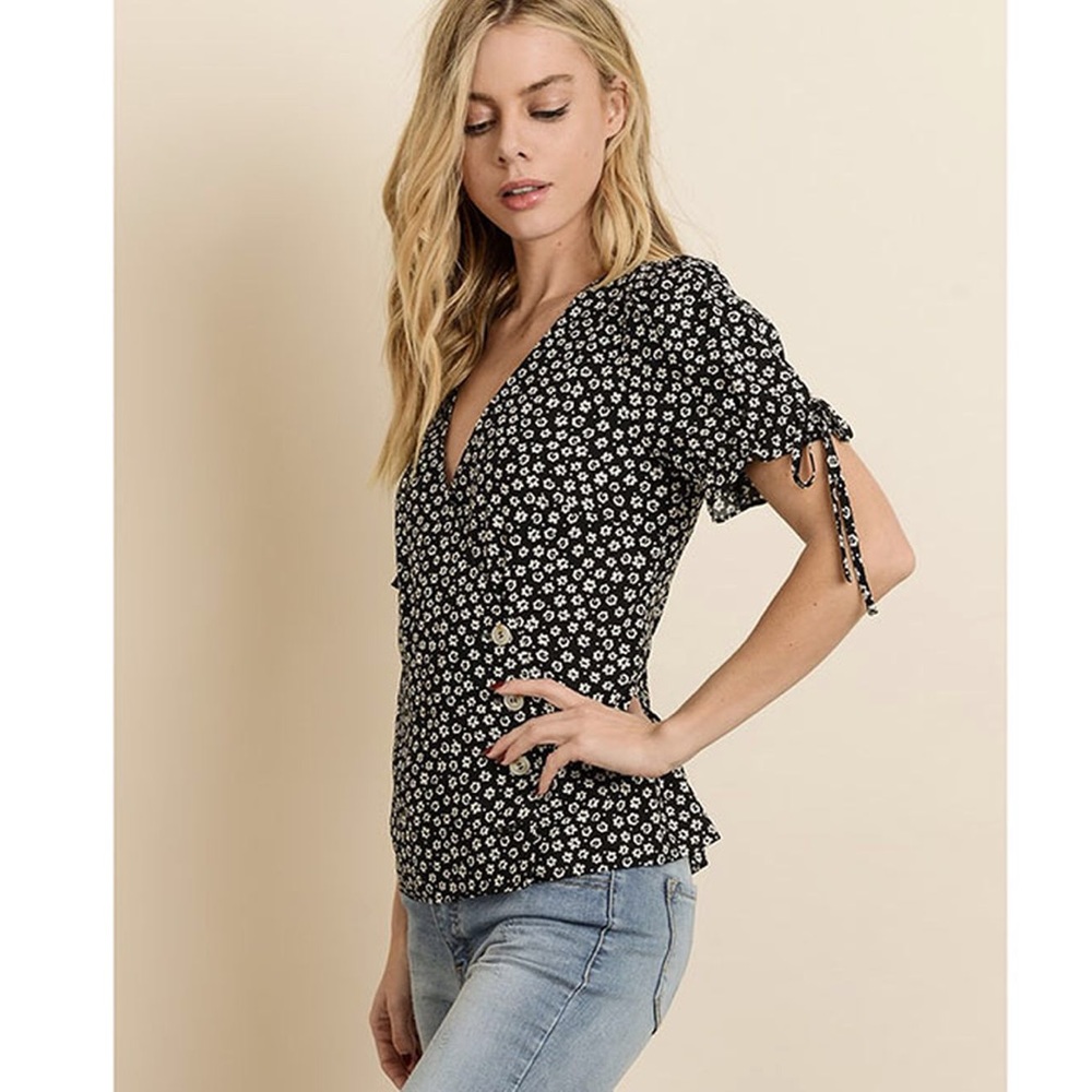Dress Forum Ditsy Black Floral Wrap Top